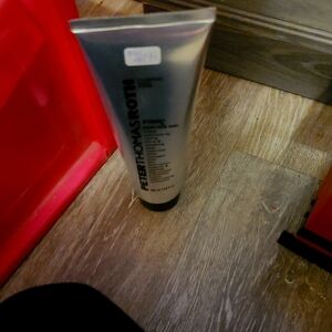 Peter Thomas Roth exfoliation scrub